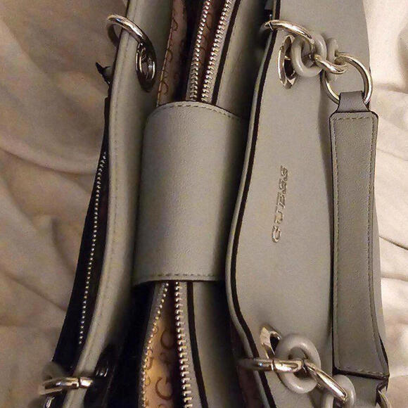 Guess Los Angeles Larkin Blue Crossbody (New with Tags) - Picture 12 of 12